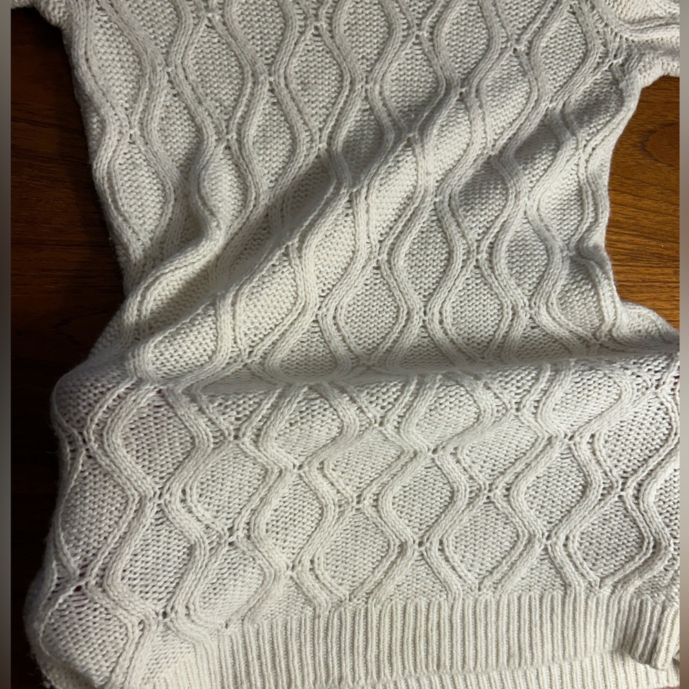 Ann Taylor Loft Cable-knit Pullover Sweater in Ivory/Cream (soft wool blend) - Picture 5 of 12